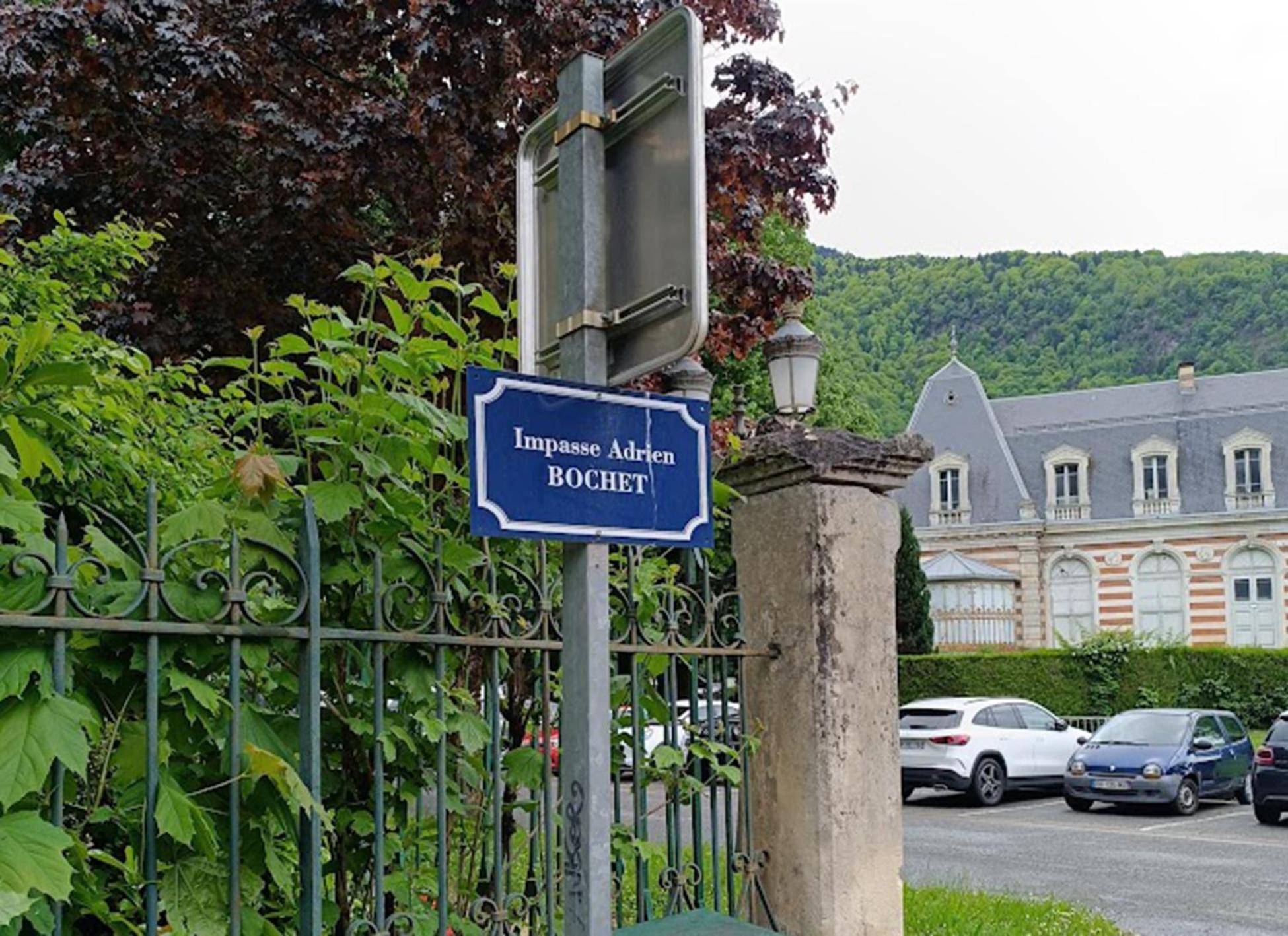 Apartamento Le Nid De Juliette, T3 Duplex, Parking, Cave Bagnères-de-Luchon Exterior foto